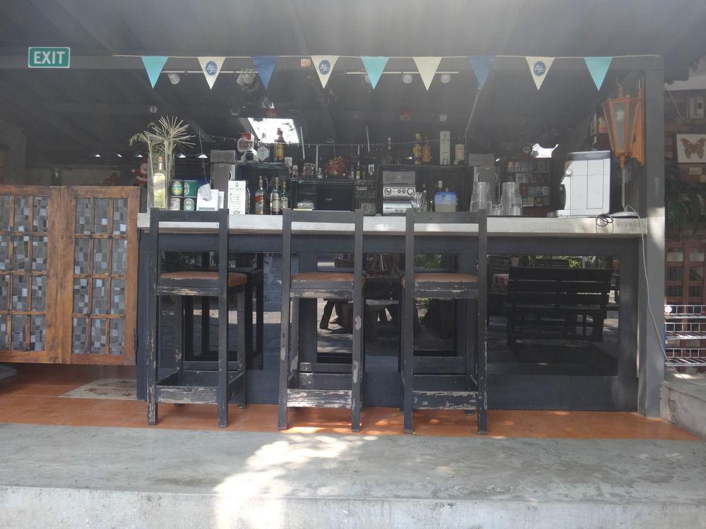 Stay With Me Guest House Chiang Mai Bagian luar foto